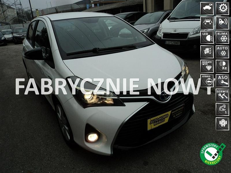 Biały Używany 2015 Toyota Yaris Hybrid Hatchback | 45 900 zł (Dobra cena) - Obraz 1/4