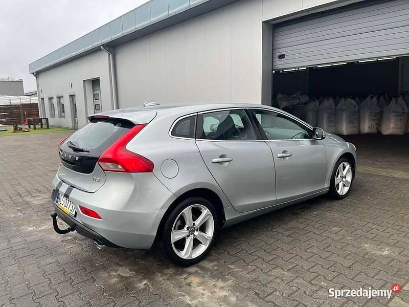 Używany Volvo V40 150 KM (110 kW) 2013