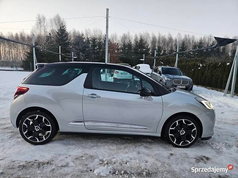 Używany Citroën DS3 92 KM (67 kW) 2015 Srebrny