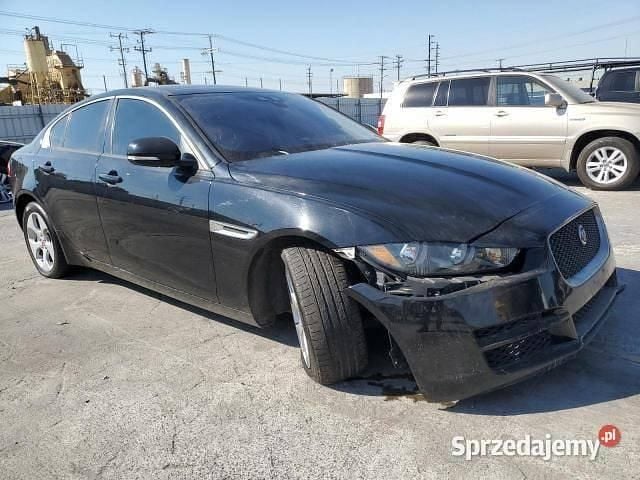 Używany Jaguar XE 2018 Czarny Sedan/Limuzyna