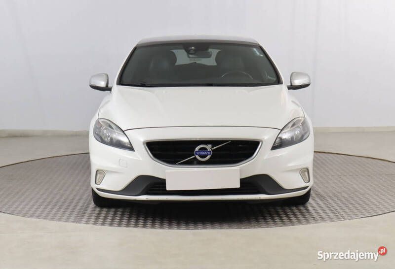 Biały Używany 2015 Volvo V40 Kombi | 34 999 zł (Uczciwa cena) - Obraz 1/4