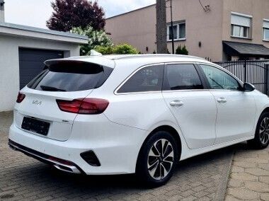 Biały Używany 2022 Kia Ceed Kombi | 46 900 zł - Obraz 1/4