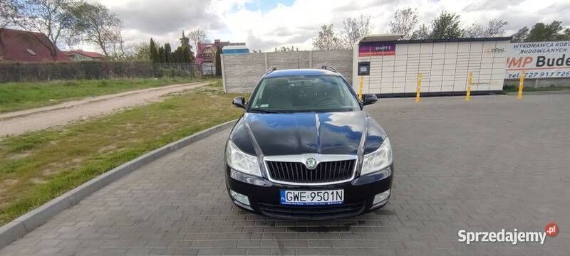 Używany Skoda Octavia 2011 Czarny Sedan/Limuzyna