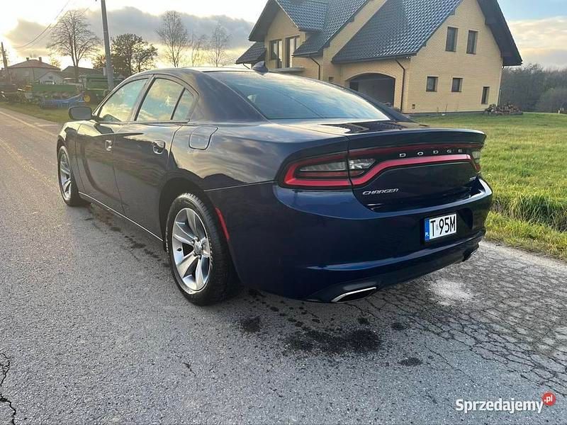 Używany Dodge Charger SXT 2016 Granatowy Sedan/Limuzyna