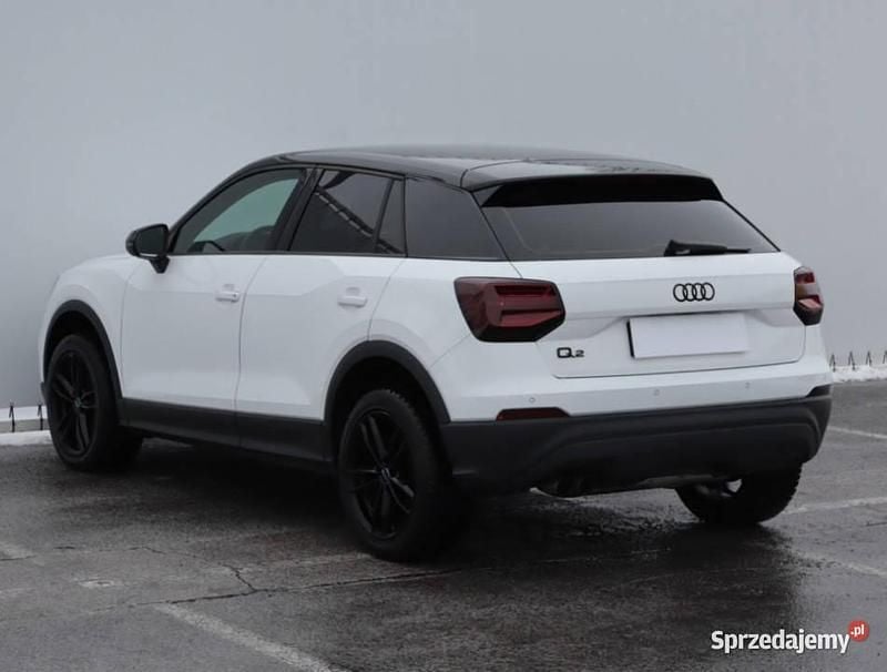 Używany Audi Q2 150 KM (110 kW) 2020 Biały SUV