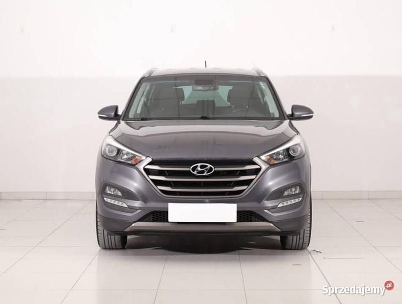 Szary Używany 2016 Hyundai Tucson SUV | 48 999 zł (Uczciwa cena) - Obraz 1/4