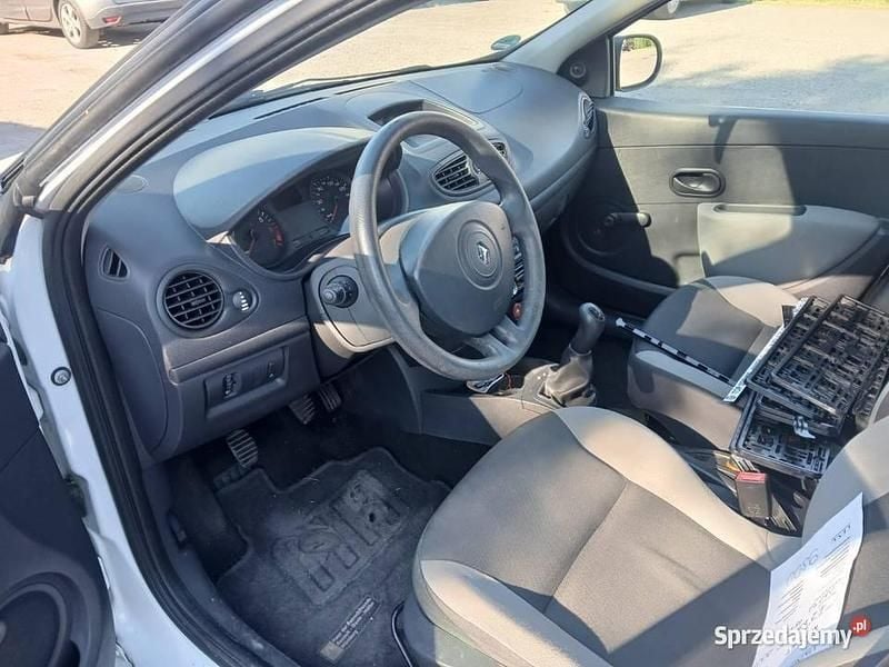 Używany Renault Clio GrandTour 2009 Biały Kombi