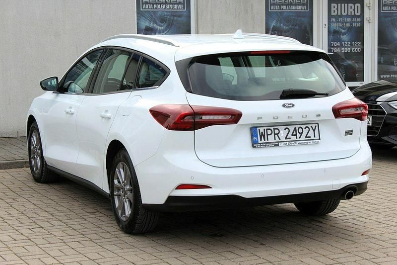 Używany Ford Focus Titanium 125 KM (91 kW) 2023 Biały Kombi