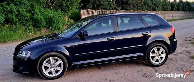 Granatowy Używany 2010 Audi A3 Sedan/Limuzyna | 22 000 zł (Uczciwa cena) - Obraz 1/4