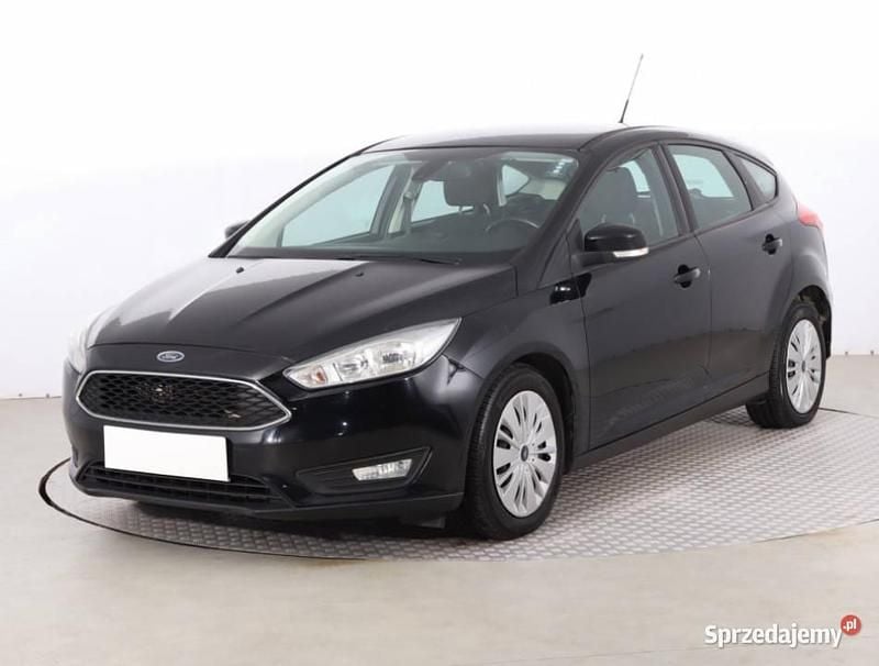 Używany Ford Focus 2017 Czarny Hatchback