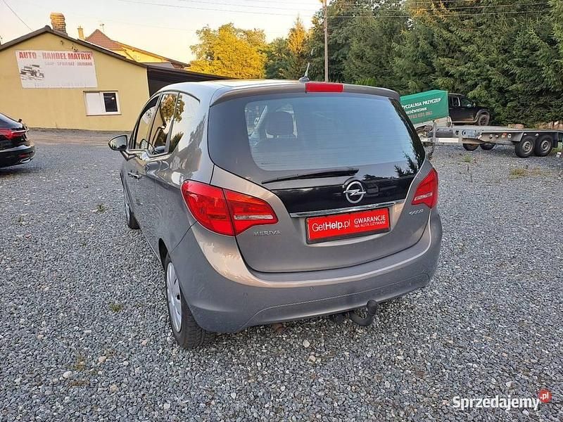 Używany Opel Meriva 2011 Srebrny Minivan