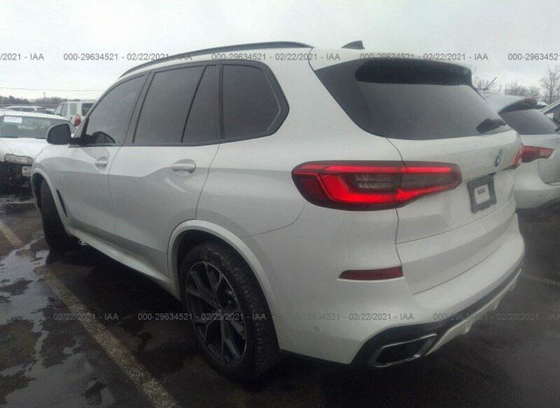 Używany BMW X5 335 KM (246 kW) 2020 Biały SUV