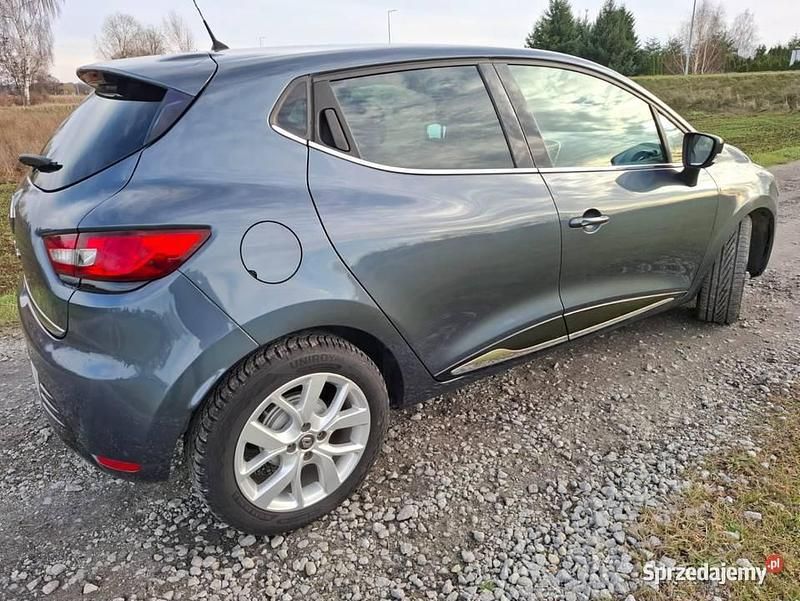 Szary Używany 2018 Renault Clio IV Hatchback | 36 500 zł (Uczciwa cena) - Obraz 1/4