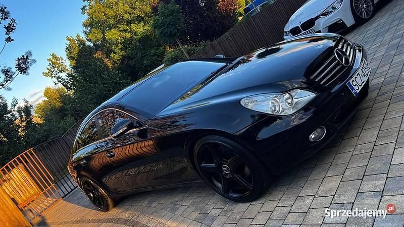 Używany 2004 Mercedes CLS500 | 45 000 zł - Obraz 1/4
