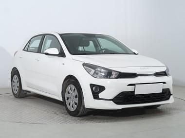 Biały Używany 2022 Kia Rio 2 Hatchback | 49 999 zł (Dobra cena) - Obraz 1/4