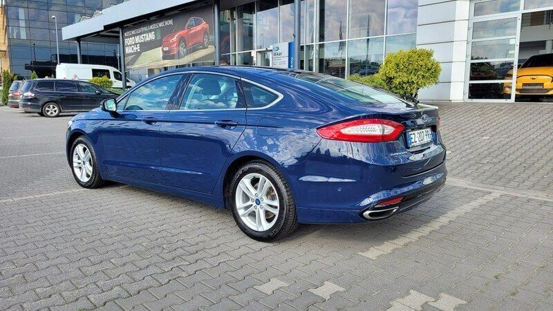 Używany Ford Mondeo Titanium 180 KM (132 kW) 2018 Niebieski Sedan/Limuzyna