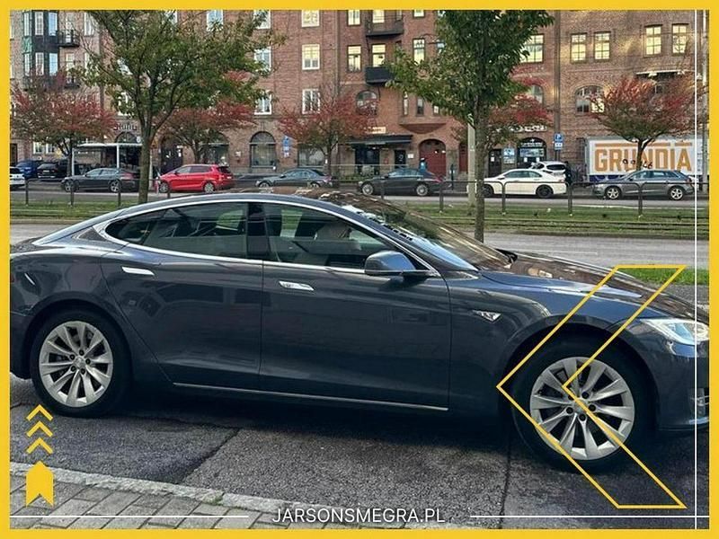 Używany Tesla Model S 278 kW (378 KM) 2014 Szary Hatchback