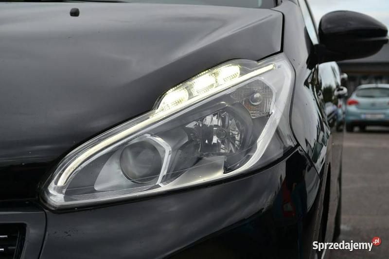 Czarny Używany 2017 Peugeot 208 Allure Hatchback | 26 999 zł (Dobra cena) - Obraz 1/4
