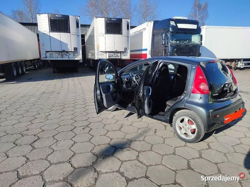 Używany Peugeot 107 2011 Szary Hatchback