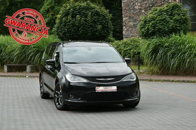 Czarny Używany 2019 Chrysler Pacifica Touring Kombi | 79 900 zł (Super Cena) - Obraz 1/4