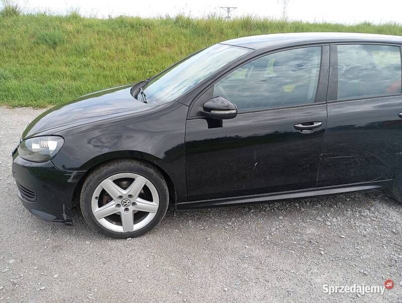 Czarny Używany 2010 VW Golf VI Hatchback | 16 900 zł (Dobra cena) - Obraz 1/4
