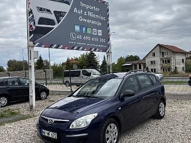 Niebieski Używany 2008 Hyundai i30 Kombi | 17 700 zł - Obraz 1/4
