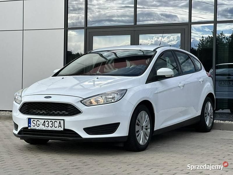 Biały Używany 2015 Ford Focus Hatchback | 29 399 zł (Dobra cena) - Obraz 1/3