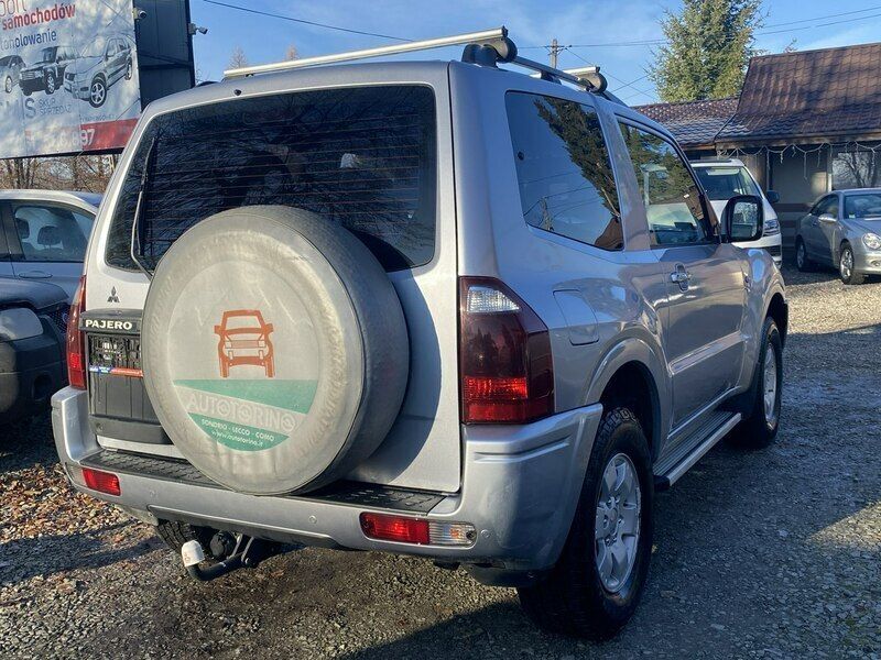 Używany Mitsubishi Pajero 116 KM (85 kW) 2005 Szary SUV