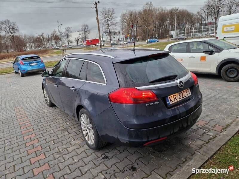 Używany Opel Insignia 2010 Grafitowy Sedan/Limuzyna