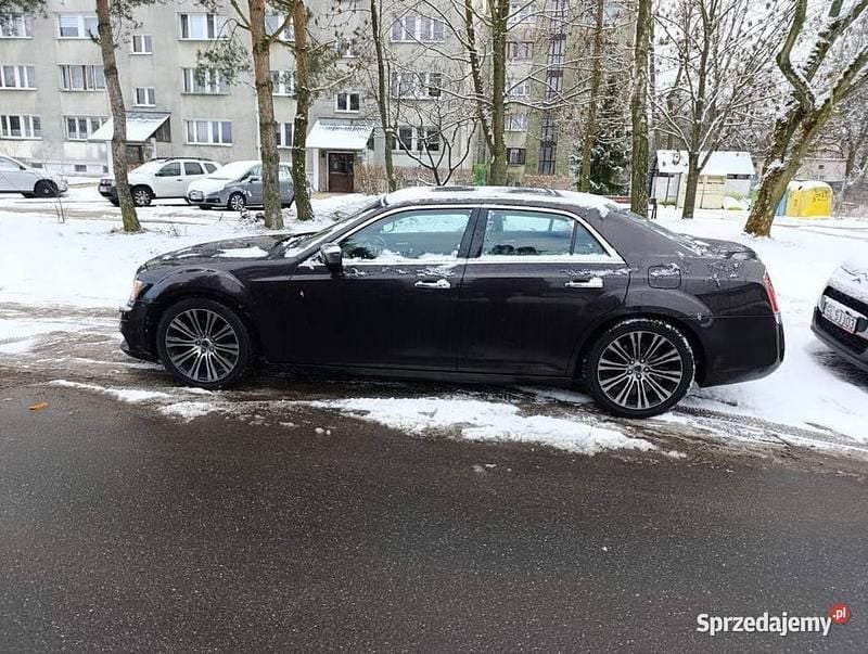 Używany Lancia Thema 2011 Czarny Sedan/Limuzyna