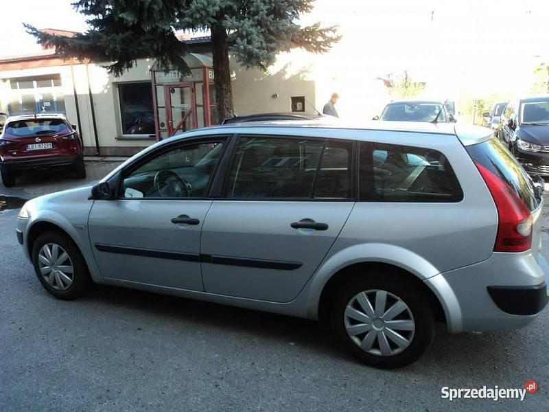 Srebrny Używany 2005 Renault Mégane GrandTour Kombi | 5333 zł (Dobra cena) - Obraz 1/4