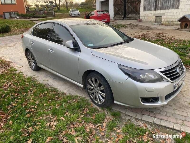 Srebrny Używany 2011 Renault Latitude Sedan/Limuzyna | 16 000 zł - Obraz 1/4