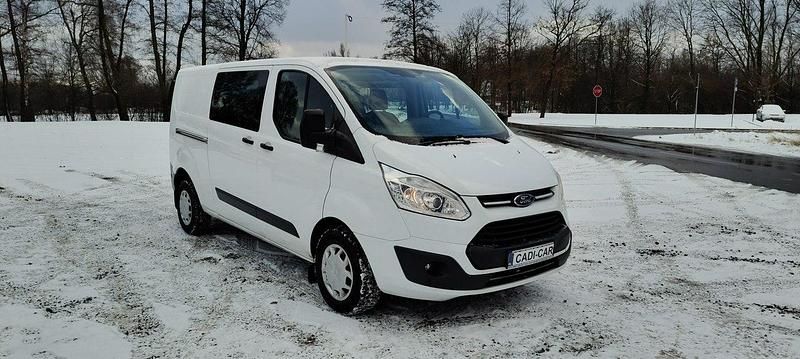 Używany Ford Transit Custom 130 KM (95 kW) 2017 Biały Sedan/Limuzyna