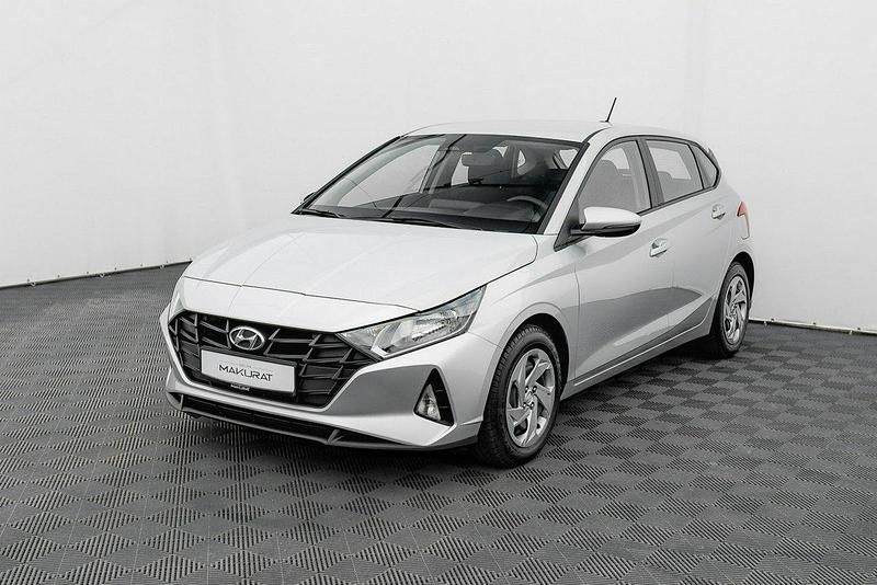 Używany Hyundai i20 84 KM (61 kW) 2022 Srebrny (metalik) Hatchback