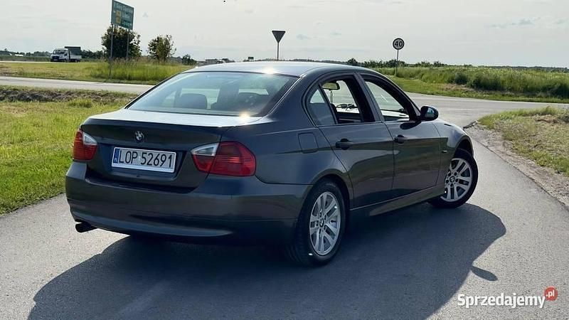 Używany 2005 BMW 320 | 13 000 zł (Uczciwa cena) - Obraz 1/4