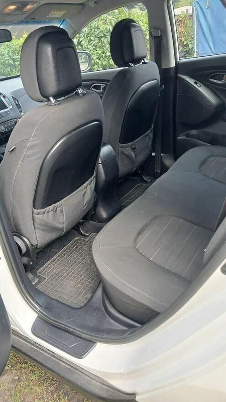 Biały Używany 2014 Hyundai ix35 SUV | 42 500 zł (Uczciwa cena) - Obraz 1/4