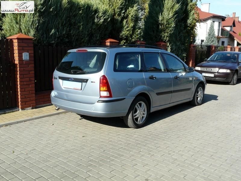Używany Ford Focus 145 KM (106 kW) 2004 Niebieski Sedan/Limuzyna