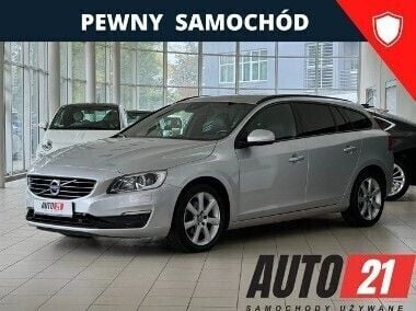 Srebrny Używany 2017 Volvo V60 Kombi | 49 900 zł (Dobra cena) - Obraz 1/4