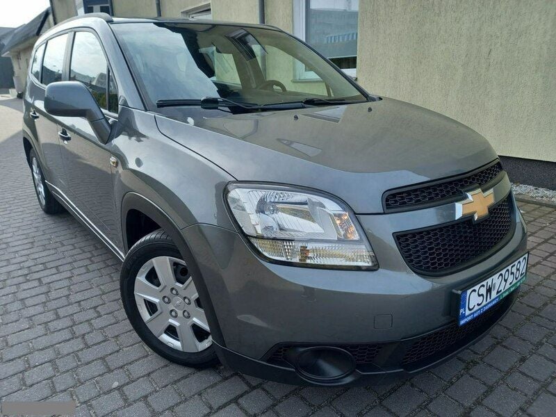 Szary Używany 2011 Chevrolet Orlando Minivan | 24 900 zł (Uczciwa cena) - Obraz 1/4