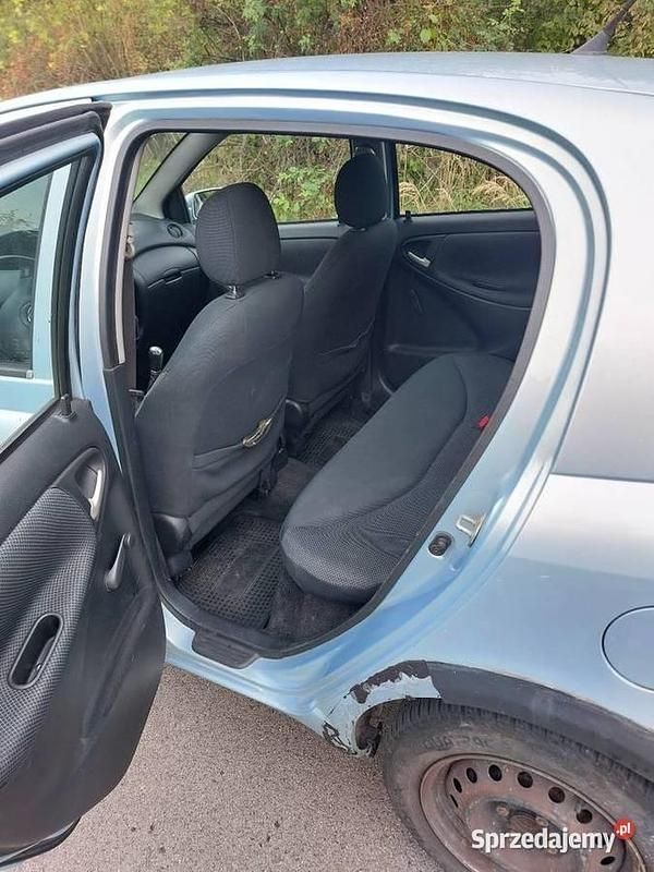 Używany 2004 Toyota Yaris | 2900 zł (Dobra cena) - Obraz 1/2