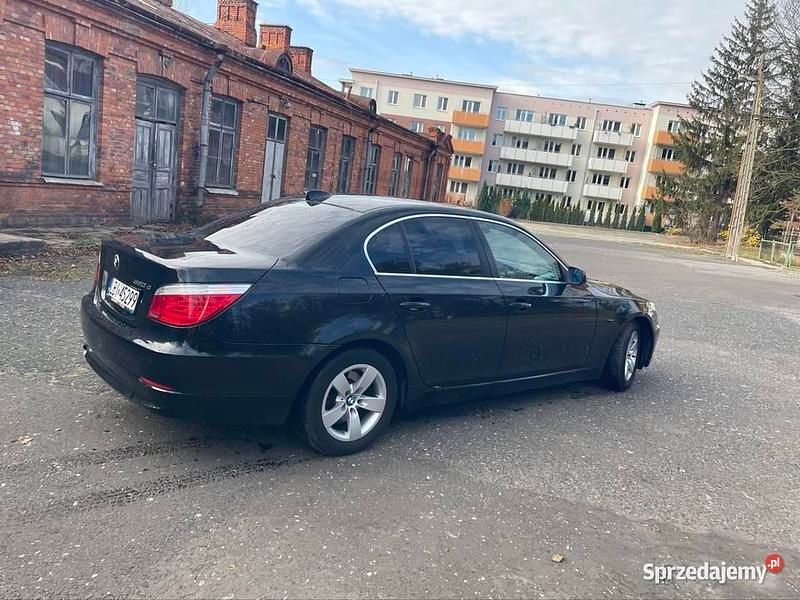 Czarny Używany 2008 BMW 520 Sedan/Limuzyna | 21 900 zł (Uczciwa cena) - Obraz 1/4
