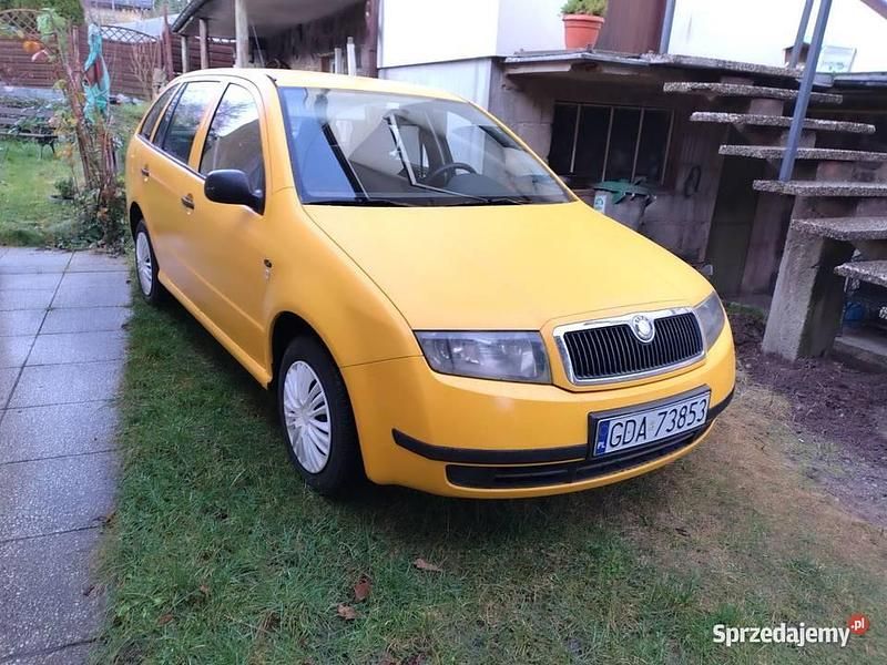Żółty Używany 2003 Skoda Fabia Kombi | 4000 zł (Uczciwa cena) - Obraz 1/4