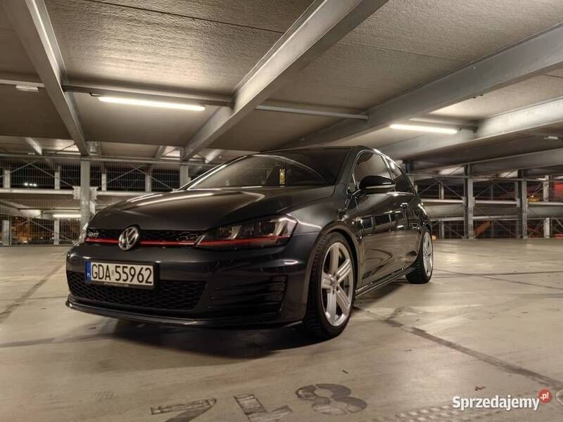 Grafitowy Używany 2017 VW Golf VII GTI | 77 900 zł (Uczciwa cena) - Obraz 1/4