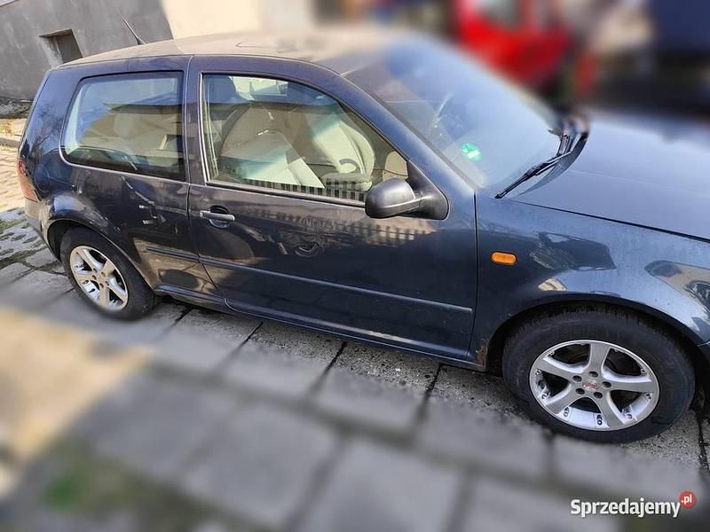 Grafitowy Używany 1999 VW Golf IV Hatchback | 3000 zł (Dobra cena) - Obraz 1/4