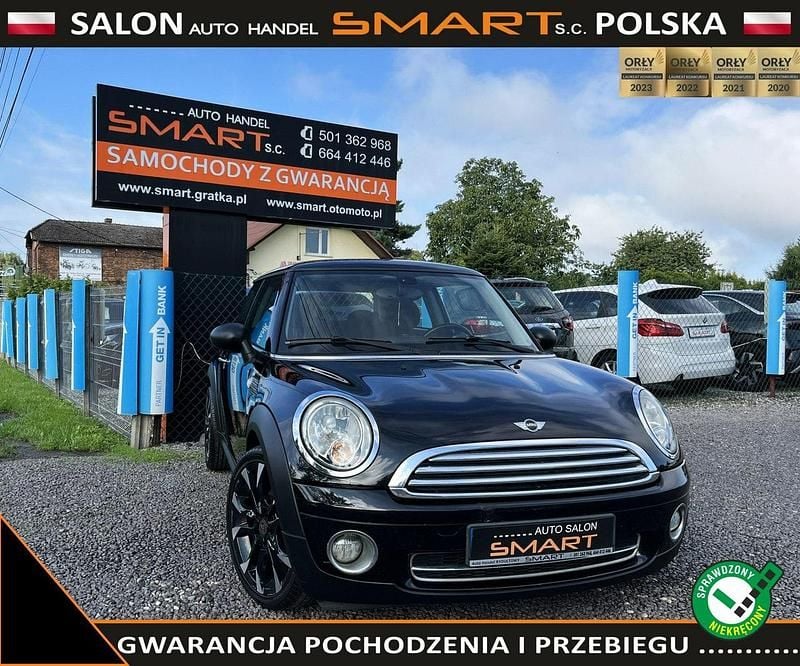 Czarny Używany 2009 Mini ONE Hatchback | 17 900 zł (Dość drogi) - Obraz 1/4