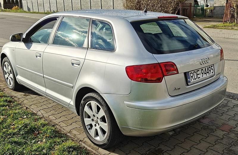 Używany Audi A3 Sportback 2006 Srebrny Hatchback