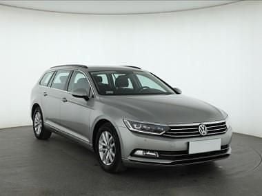 Używany VW Passat 150 KM (110 kW) 2015 Srebrny Kombi
