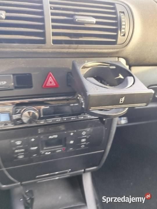 Czarny Używany 2001 Audi A3 Ambiente Hatchback | 2500 zł (Dobra cena) - Obraz 1/3