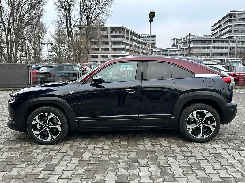 Używany Mazda MX30 75 KM (55 kW) 2023 Czarny SUV