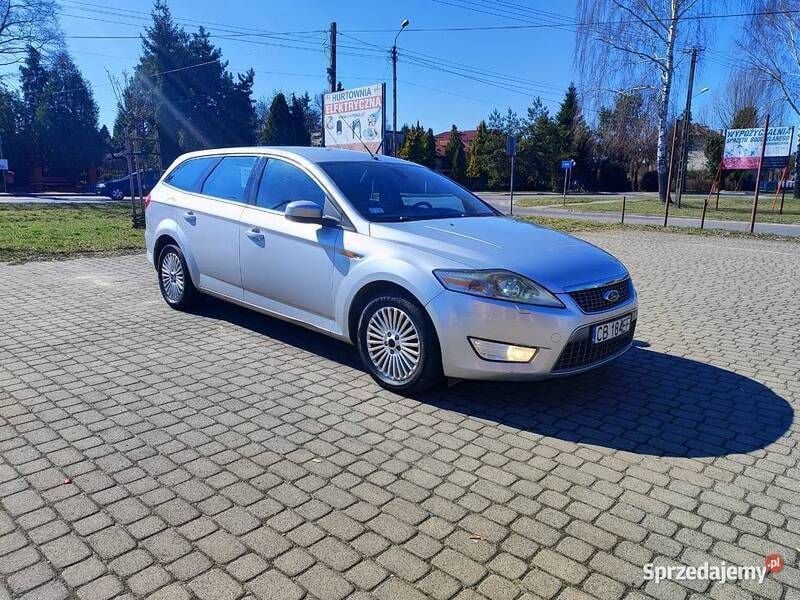 Używany Ford Mondeo Ghia 2010